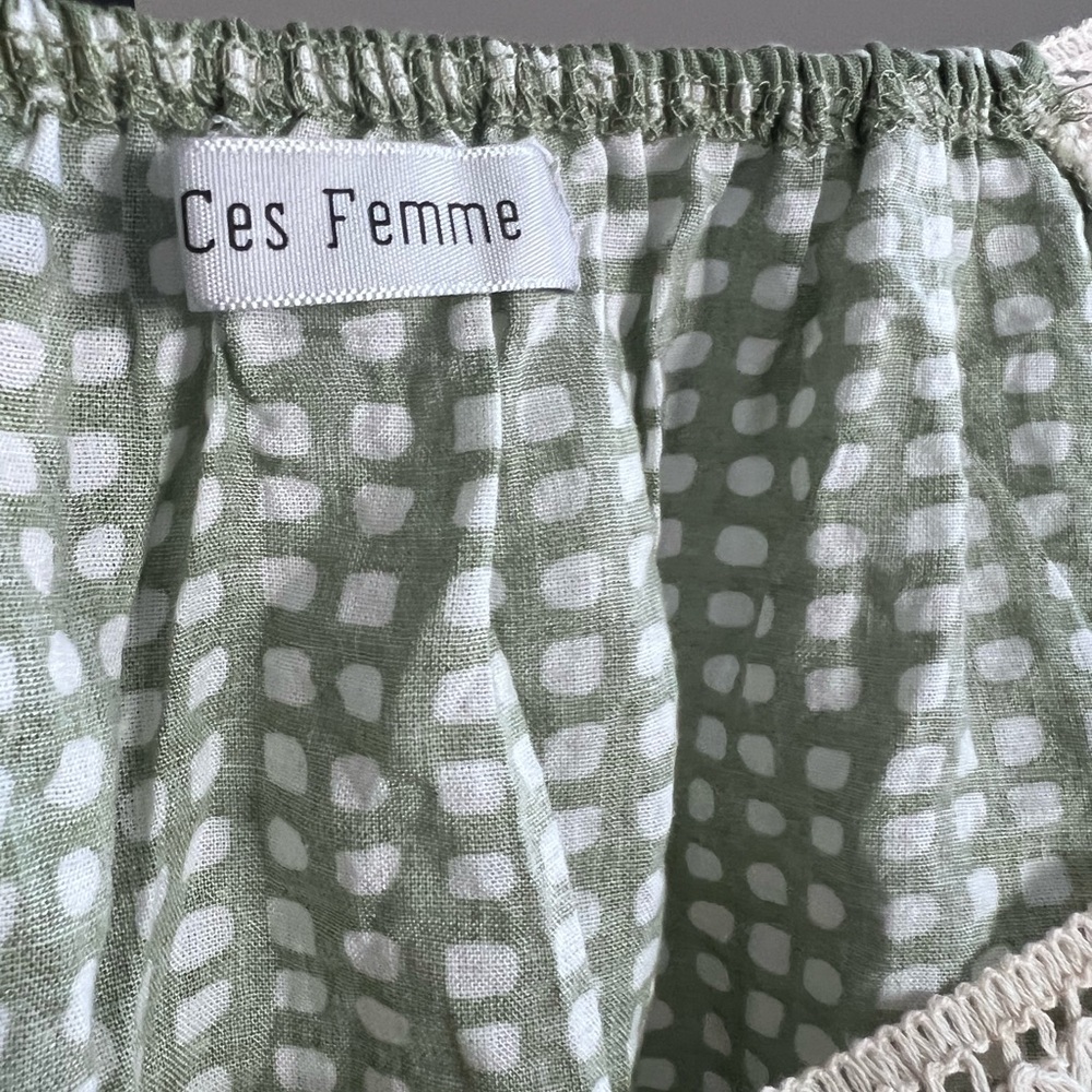 Ces Femme Sage Green Gingham Crochet Square-Neck Ruffle Sleeve Tunic. Small - Picture 5 of 7